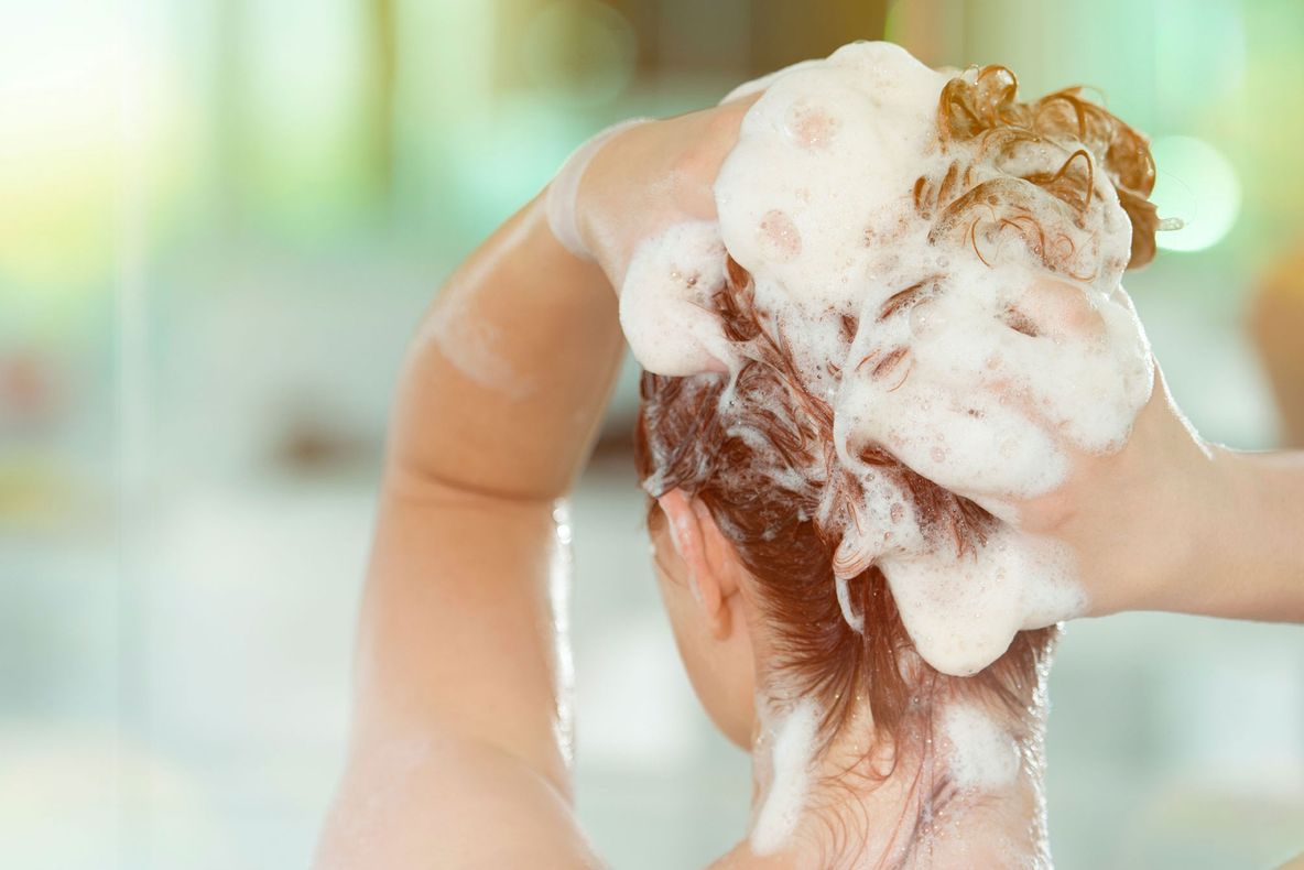 FRESH REFRESH. Șamponul și vopselele naturale de păr, alternativa la produsele chimice