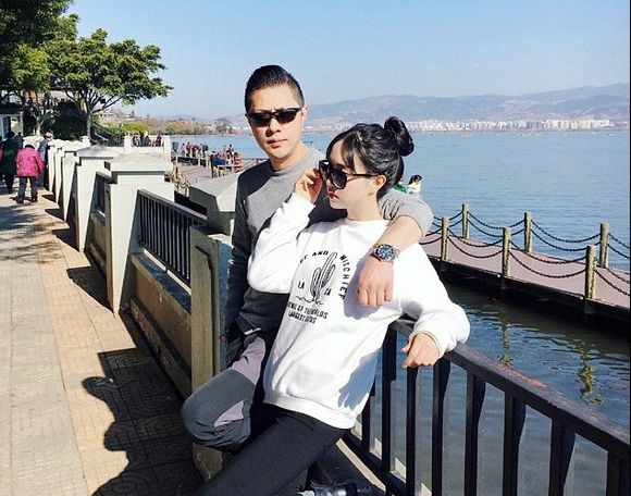 Par un cuplu obişnuit, dar ascund un detaliu şocant. Adevărul te va surprinde