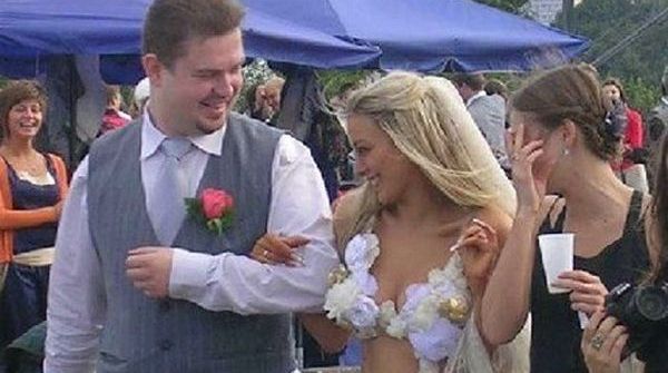 Mirele era fericit că se însoară. Ea era iubirea vieţii. ŞOC! I-a văzut rochia, a fugit de la nuntă