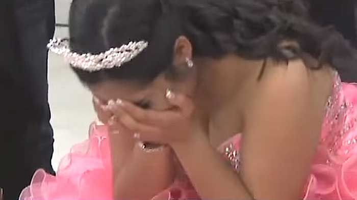 Fratele ei a murit în urmă cu 10 ani. Era să facă infarct. Pe cine i-au adus părinţii la ziua ei