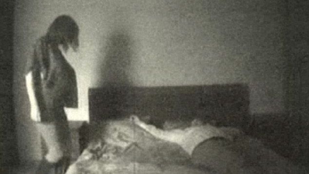 Un mare politician al lumii și amanta sa, filmați cu camera ascunsă. De ce le este distrusă cariera?