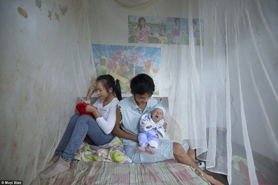 Miresele minore ale Chinei. Ce se întâmplă cu fetele căsătorite și însărcinate la 13 ani