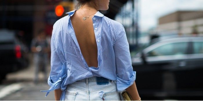 Toţi au întors capul după ea pe stradă! Cum a putut ieşi aşa din casă? Noua modă face furori