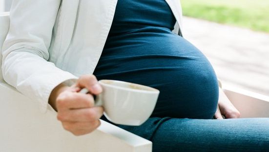 Ai voie să bei cafea dacă eşti însărcinată? Răspunsul specialiştilor