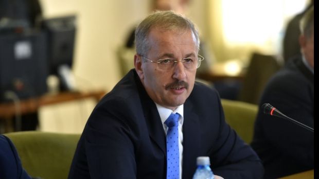 Vasile Dîncu, atac la Isărescu: "Eu m-am speriat când am auzit..."