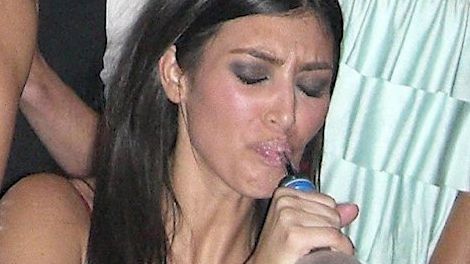 Aceste staruri ce s-au îmbătat au oferit bani grei pentru ca pozele să nu devină publice.Noi le avem