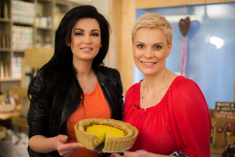 Nicoleta Luciu a invatat sa prepare pasca raw vegan: Uite cum se descurcă