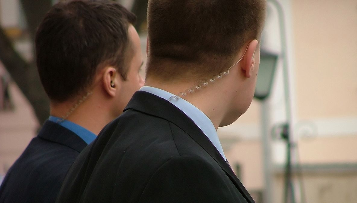 Măsuri de securitate suplimentare în Franța. Agenţi de securitate înarmați, în toate trenurile