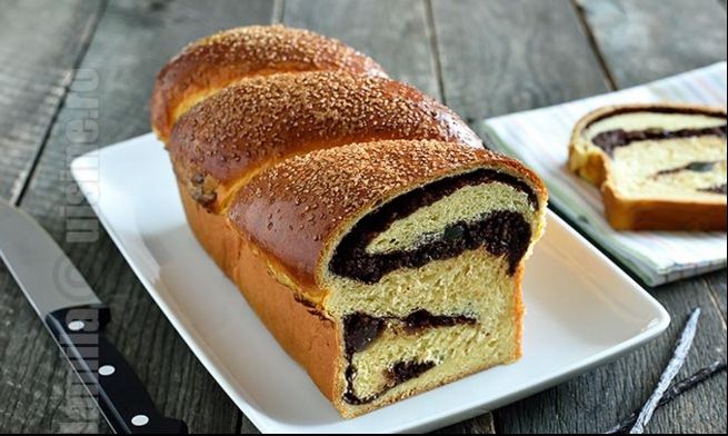 Așa faci cel mai bun cozonac fără frământare. Rețetă pentru gospodinele care nu au timp de gătit