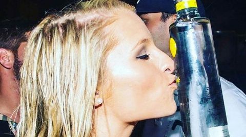 În noaptea de Revelion, i-a pus blondinei drogul violului în pahar. Ce s-a întâmplat între ei, ŞOC