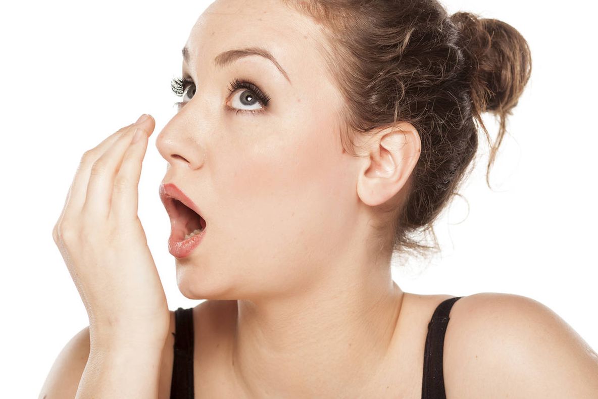 A mers la medic pentru că avea respiraţie urât mirositoare. Când a deschis gura, s-a îngrozit