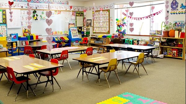 Mare atenţie la ce grădiniţă vă înscrieţi copilul! Ce nereguli au găsit inspectorii ANPC