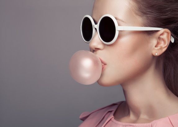 Băieţoasele zodiacului. 3 zodii de femei care nu ştiu să fie feminine 