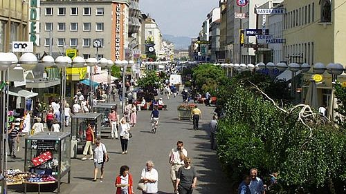 Două bombe artizanale, descoperite într-un hotel din Viena. Două persoane, arestate