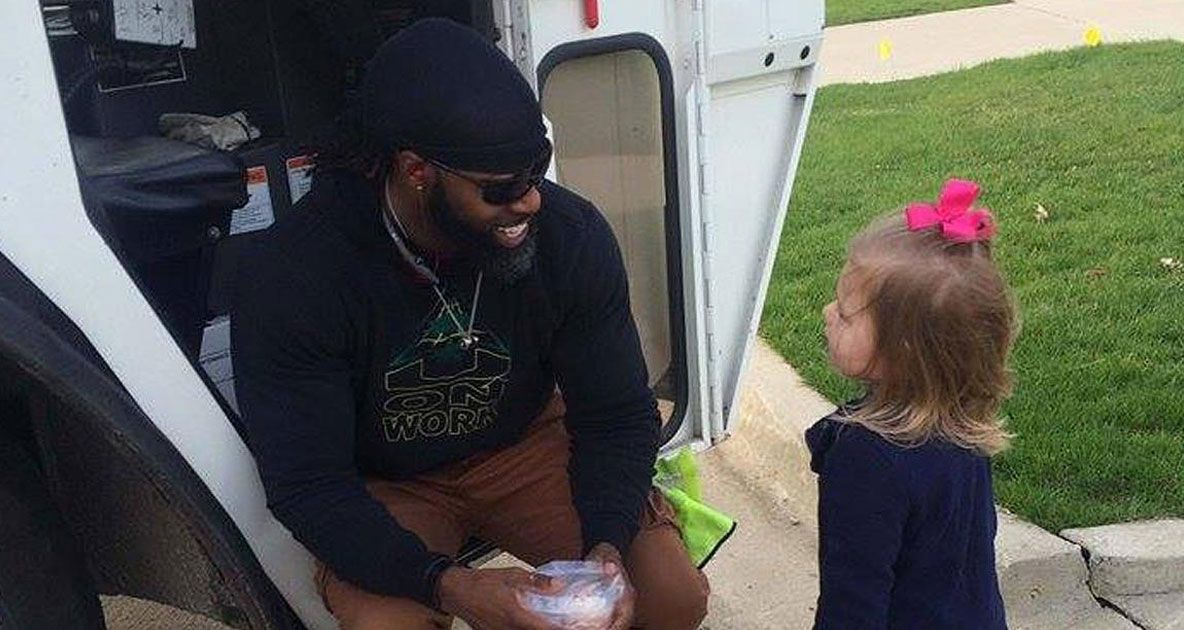 De ziua ei, a dorit să-l întâlnească pe gunoier. Când mama a aflat motivul, a izbucnit în lacrimi