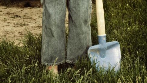 Student de culoare din Suedia,bătut cu lopata de iubita româncă,la Cluj: N-am lovit-o, nu mă lasă...