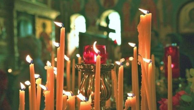 Joia Mare. Care sunt puterile miraculoase ale celor 12 lumânări aprinse la slujba din Joia Mare