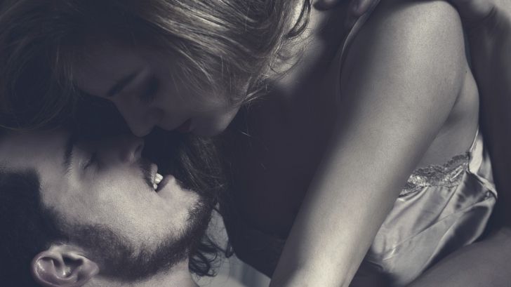 A crezut că face dragoste cu iubita lui. Când a deschis ochii, s-a îngrozit și a început să plângă