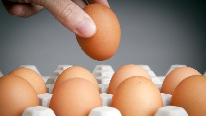Atenţie la ouăle pe care le vopseşti de Paşte! Cum afli dacă sunt proaspete sau nu