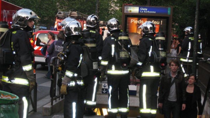 Explozie violentă în nordul Franței, cauzată foarte probabil de o scurgere de gaz 