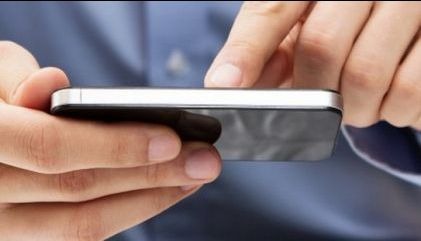 Ce se întâmplă dacă vizionezi filme XXX pe telefonul mobil. Cum rămâi fără bani