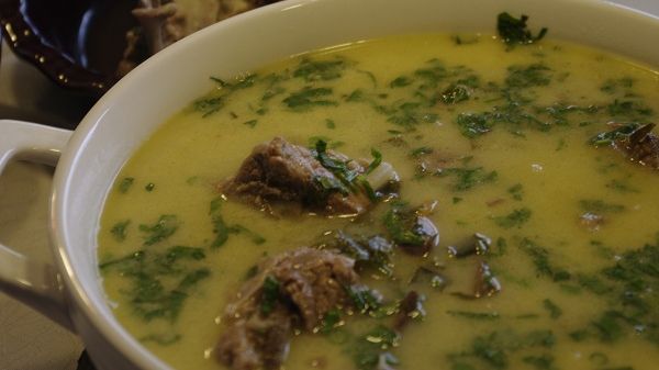 Cea mai gustoasă ciorbă de miel. Ingredientul secret pe care-l folosesc bucătarii cu experienţă