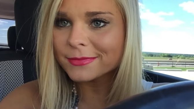 Tânăra care șterge pe jos cu generația actuală! Mesajul devenit viral 