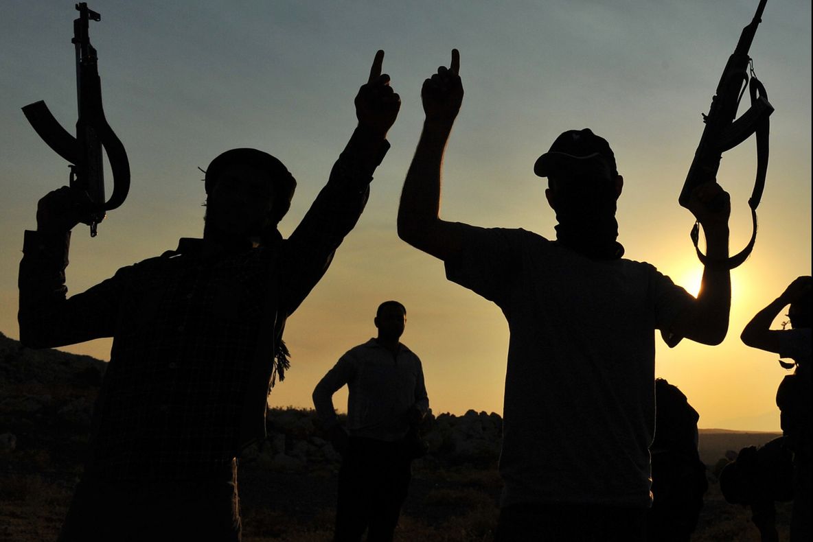 Masacru sângeros: 140 de oameni au fost uciși de bărbați înarmați, zeci de copii au fost răpiți