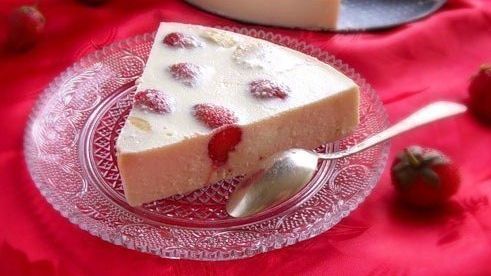 Desert din brânză de vaci și fructe. Se prepară rapid