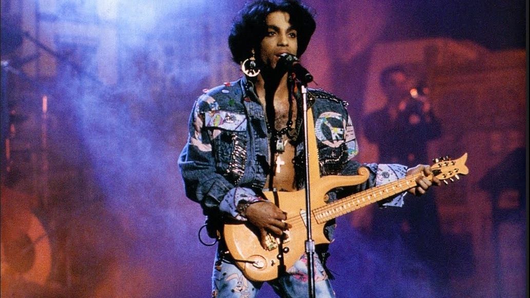 Top 5 cele mai cunoscute melodii ale lui PRINCE