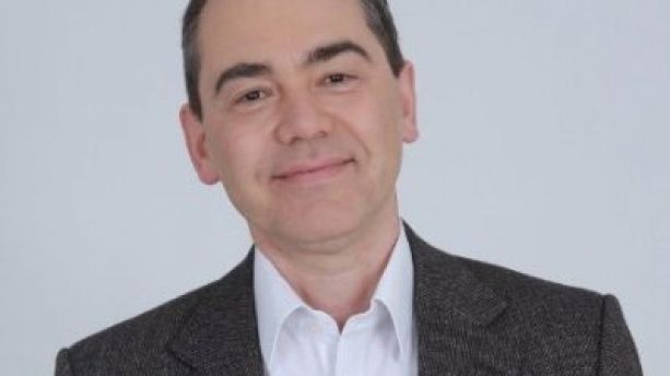 Reacţie dură după demisia ministrului Culturii: "Îmi e clar, funcționăm pe 'găști' și 'bande'"