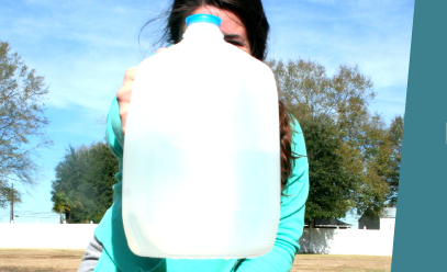 A băut 4 litri de apă pe zi, timp de o lună. Rezultatele, peste așteptările lui