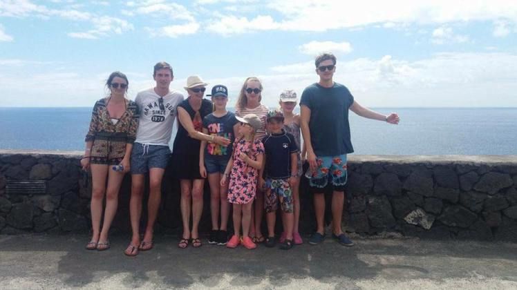 Cum şi-a convins un tânăr iubita că nu se distreză în vacanţă fără ea. Rezultatul e...fabulos!