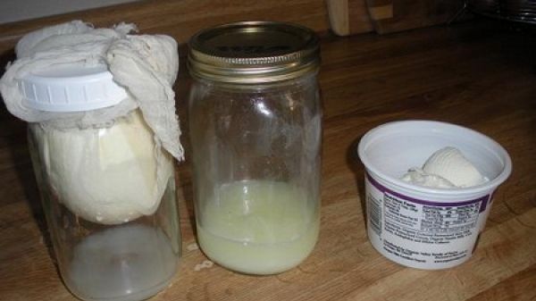 Zerul are efecte miraculoase asupra sănătăţii. Ce se întâmplă dacă bei zilnic jumătate de litru