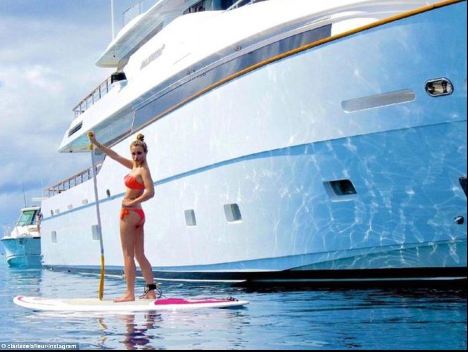 Cum trăiesc cei mai bogați copii din Londra. Imaginile fac înconjurul planetei!