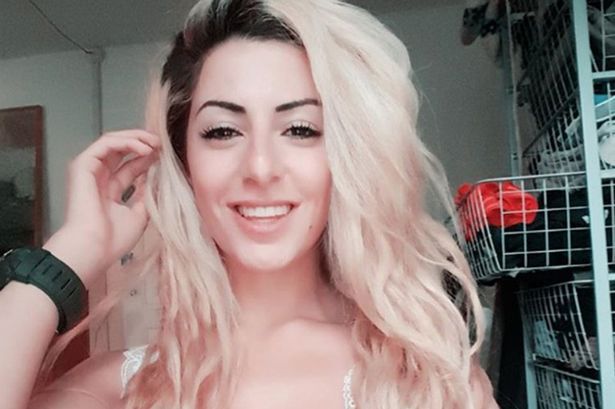 Bomba sexy a renunțat la tot să ucidă jihadiști ISIS. Era studentă la științe politice