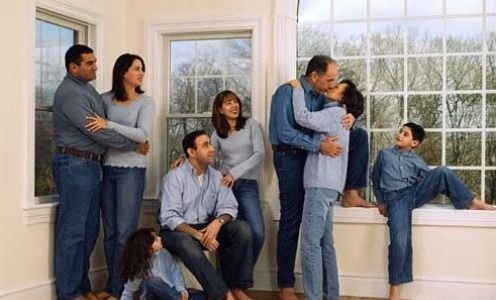 Cele mai proaste poze de familie. Oare ce-a fost în capul lor să apară în aceste ipostaze?