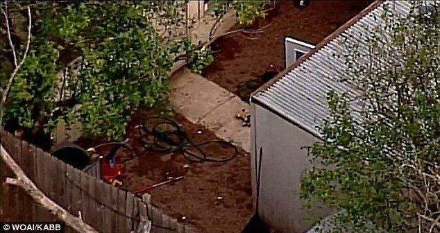 Femeie însărcinată, arestată. Poliţiştii nu şi-au putut stăpâni lacrimile: ce au găsit în curtea sa