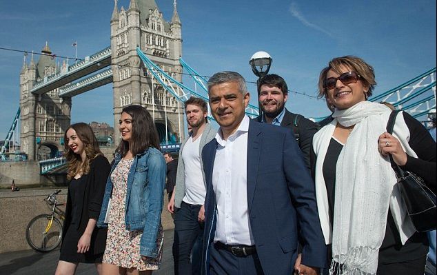 Londra, prima capitală occidentală cu un primar musulman. Laburistul Sadiq Khan a câștigat alegerile