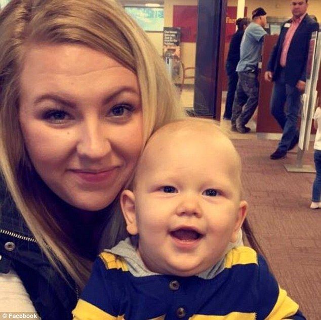 Au lăsat copilul cu bona și au plecat la petrecere. Ce a urmat i-a îngrozit teribil