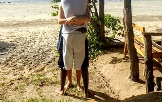 Unde se termină EA și unde începe EL. Fotografia care provoacă dureri de cap