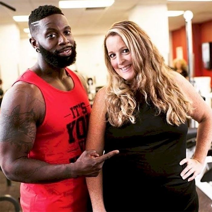 Antrenorul ei de fitness s-a îngrăşat 50kg s-o ambiţioneze să slăbească amândoi.Cum arată bărbatul