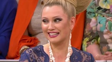 Telespectatorii au rămas mască! Cum a putut să apară această vedetă din Rusia în direct la TV