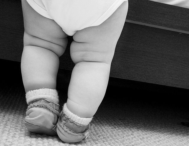 O femeie a încremenit când şi-a dezbrăcat copilul: "E un semn de la Dumnezeu"