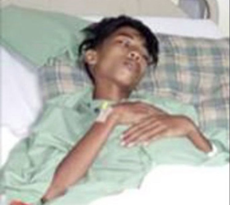 S-a dus la spital cu dureri de stomac. Medicii au intervenit de urgență. Era lipit de el de 15 ani