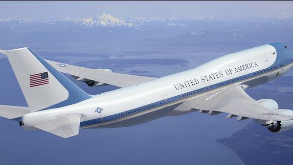 O femeie a pretins că avea o bombă lângă baza Air Force One