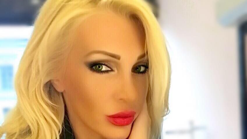 Alina Petre, cu maşina vandalizată înainte de proces 