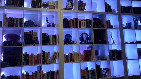 Cerere în căsătorie spectaculoasă. A construit o bibliotecă, apoi a făcut ceva incredibil!