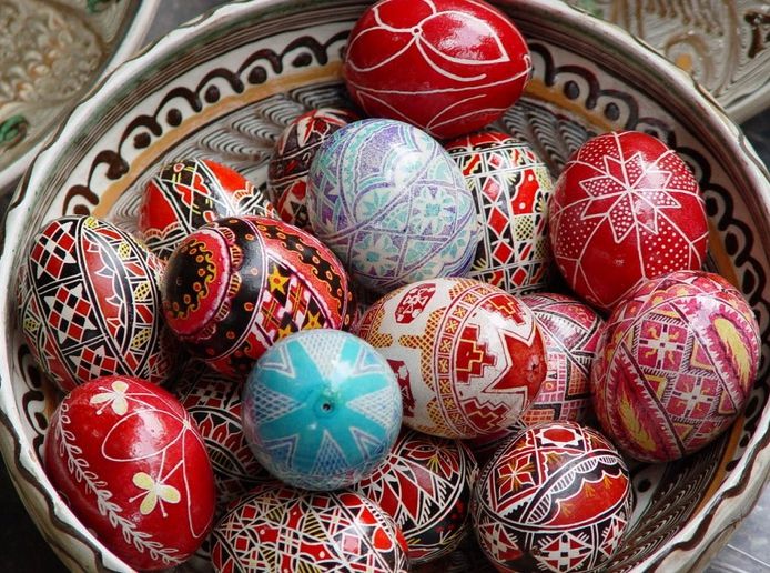 Când vor cădea Paștele ortodox și cel catolic în 2017