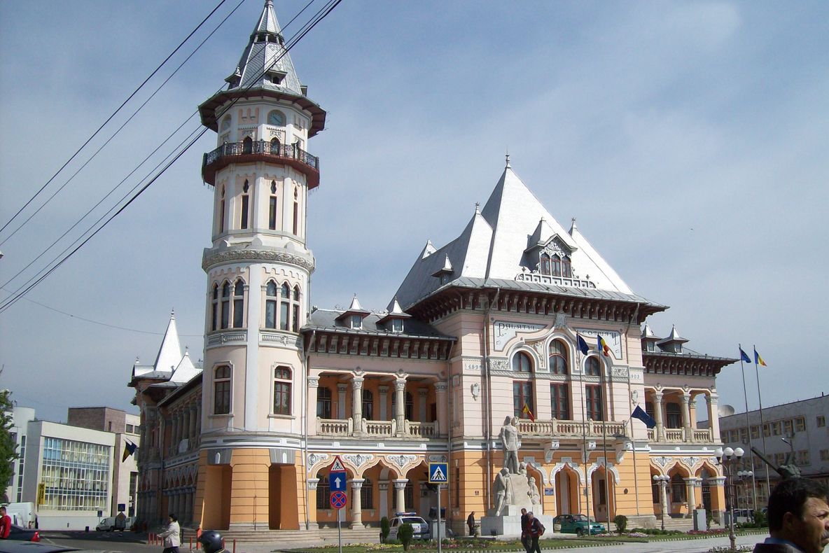 Candidaţi alegeri Buzău. Cine sunt candidaţii care se bat pentru Primăria Buzău